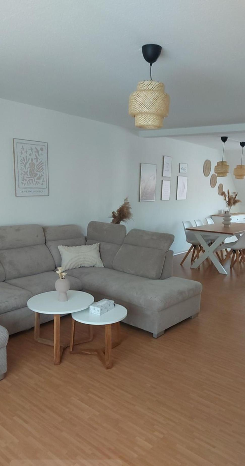 Stilvolle Ferienwohnung Free Parking, Space, Wlan Niestetal Esterno foto